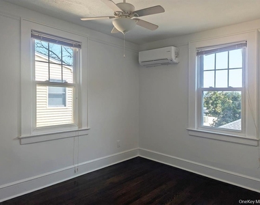 344 Roslyn Ave - Photo Thumbnail 10