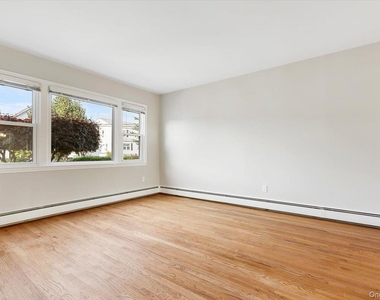 7 Madison Street - Photo Thumbnail 7
