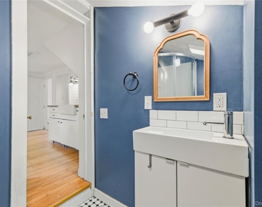 16 Cherry Street - Photo Thumbnail 12