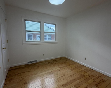 5 Saybrook Drive - Photo Thumbnail 14