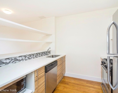 572 5th Avenue - Photo Thumbnail 2
