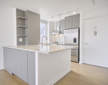 200 E 11th Street - Photo Thumbnail 1