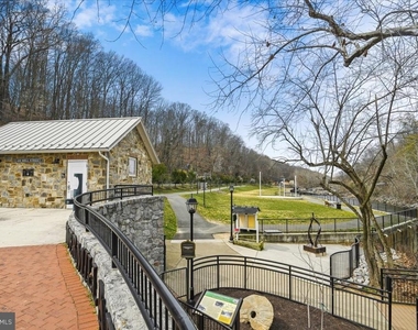 3802 Koval Lane - Photo Thumbnail 44