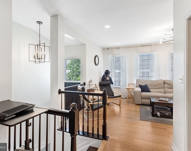 12703 Gartney Lane - Photo Thumbnail 2