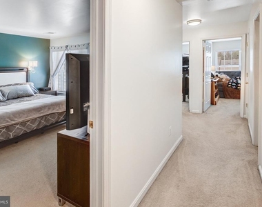 12703 Gartney Lane - Photo Thumbnail 14