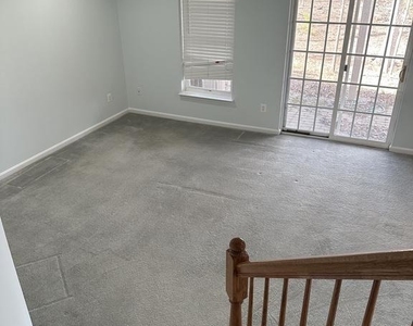 18405 Sierra Square - Photo Thumbnail 8