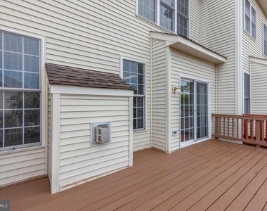 25286 Mcintyre Square - Photo Thumbnail 31