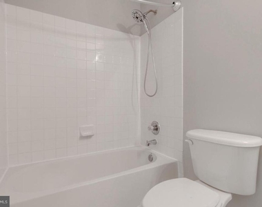 25286 Mcintyre Square - Photo Thumbnail 30
