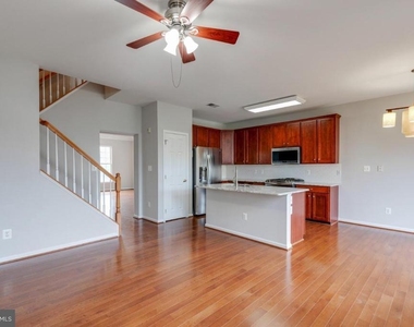 25286 Mcintyre Square - Photo Thumbnail 13