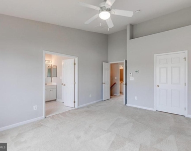 25286 Mcintyre Square - Photo Thumbnail 19