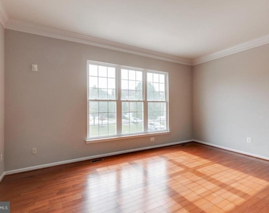 25286 Mcintyre Square - Photo Thumbnail 8