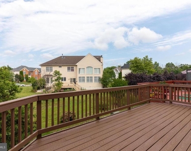 25286 Mcintyre Square - Photo Thumbnail 32