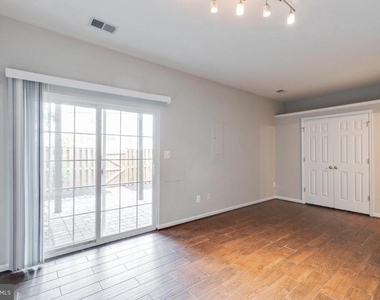 25286 Mcintyre Square - Photo Thumbnail 28