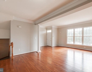 25286 Mcintyre Square - Photo Thumbnail 5
