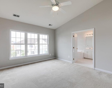 25286 Mcintyre Square - Photo Thumbnail 20