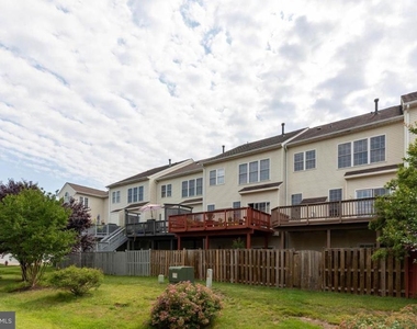 25286 Mcintyre Square - Photo Thumbnail 33