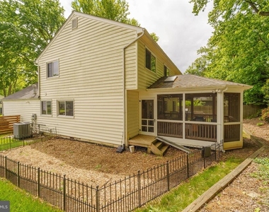 6224 Capella Avenue - Photo Thumbnail 26