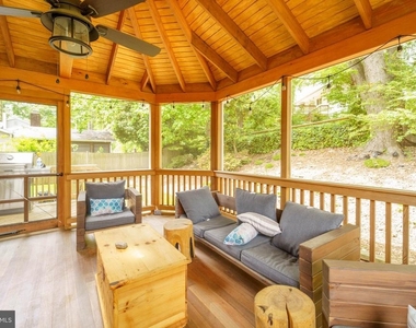 6224 Capella Avenue - Photo Thumbnail 24