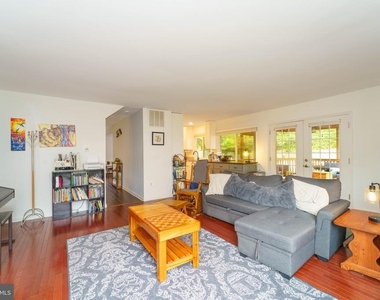 6224 Capella Avenue - Photo Thumbnail 9