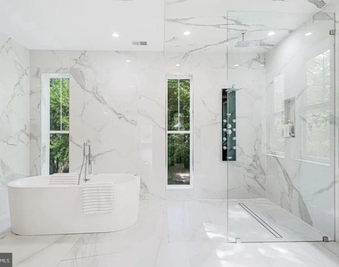 9908 Blake Lane - Photo Thumbnail 23