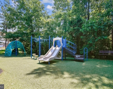 6610 Hunter Creek Lane - Photo Thumbnail 37