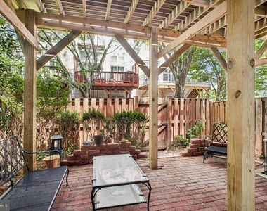 6610 Hunter Creek Lane - Photo Thumbnail 3