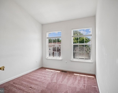 6610 Hunter Creek Lane - Photo Thumbnail 24