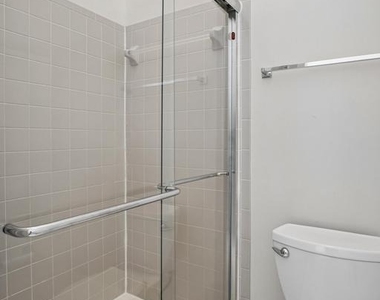 6610 Hunter Creek Lane - Photo Thumbnail 18