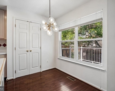 6610 Hunter Creek Lane - Photo Thumbnail 11