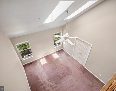 6610 Hunter Creek Lane - Photo Thumbnail 21
