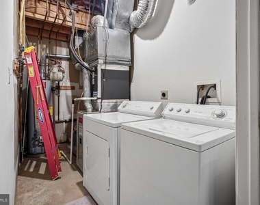 6610 Hunter Creek Lane - Photo Thumbnail 30