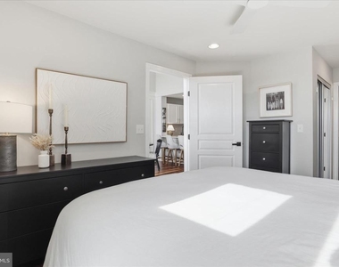 12000 Market Street - Photo Thumbnail 17