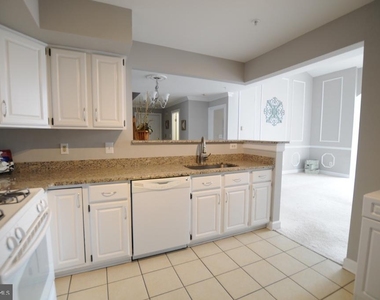 12205 Fairfield House Drive - Photo Thumbnail 14