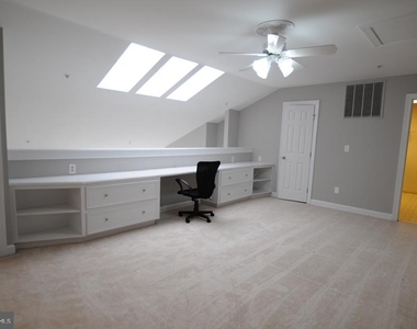 12205 Fairfield House Drive - Photo Thumbnail 18