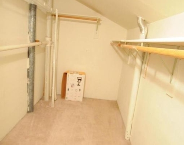 12205 Fairfield House Drive - Photo Thumbnail 17