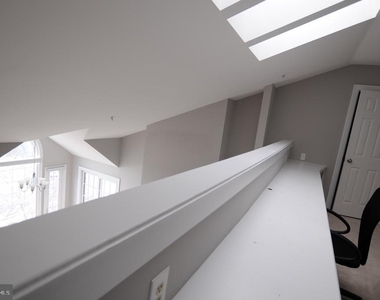 12205 Fairfield House Drive - Photo Thumbnail 20