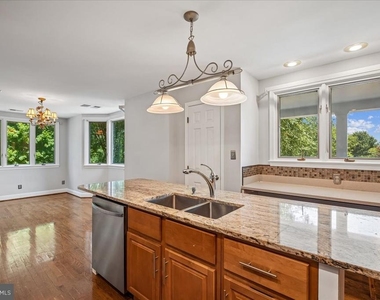 2018 Swan Terrace - Photo Thumbnail 28