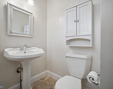 2018 Swan Terrace - Photo Thumbnail 35
