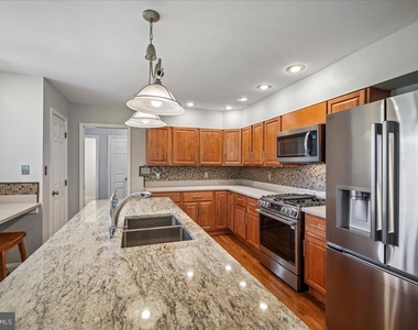 2018 Swan Terrace - Photo Thumbnail 29