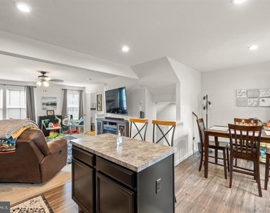 350 Sage Circle - Photo Thumbnail 14