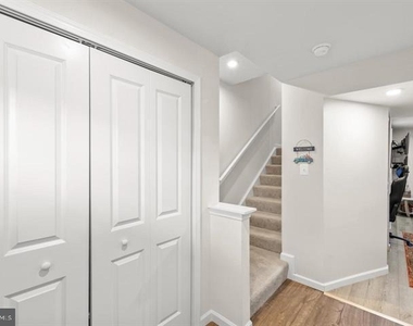 350 Sage Circle - Photo Thumbnail 2
