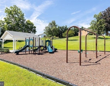 350 Sage Circle - Photo Thumbnail 30