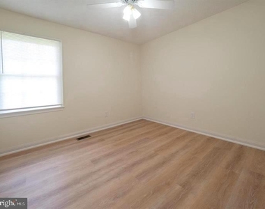 314 Elmwood Drive - Photo Thumbnail 18