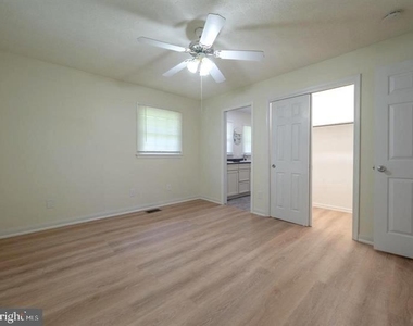 314 Elmwood Drive - Photo Thumbnail 15