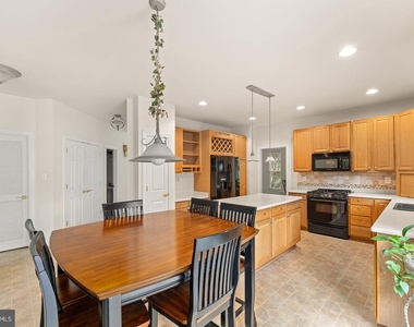 17277 Kettlebrook Landing - Photo Thumbnail 10