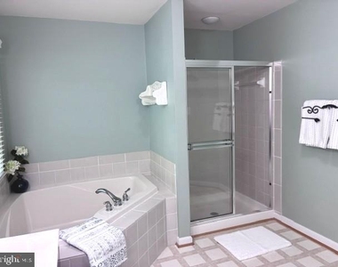 17277 Kettlebrook Landing - Photo Thumbnail 39