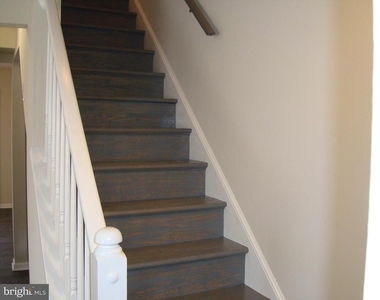 204 Cameron Street - Photo Thumbnail 10