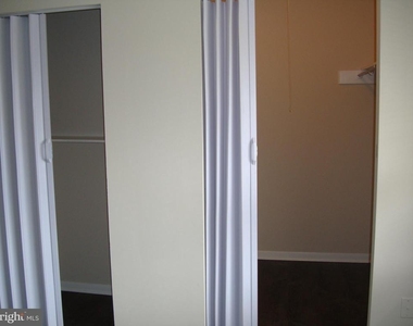 204 Cameron Street - Photo Thumbnail 14
