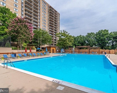 5500 Holmes Run Parkway - Photo Thumbnail 1