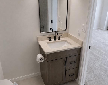 5500 Holmes Run Parkway - Photo Thumbnail 17